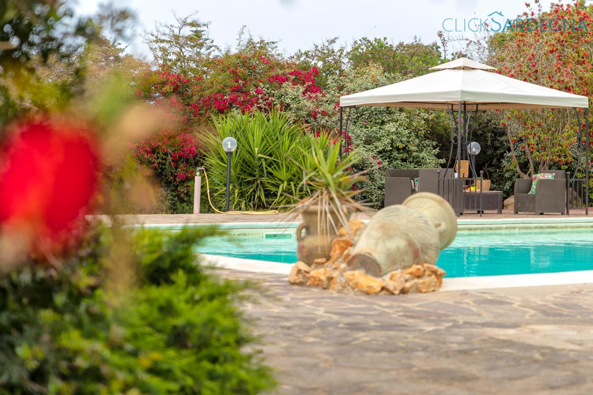 Campanedda Villa Melograno With Exclusive Swimming Pool Surrounded By Greenery מראה חיצוני תמונה